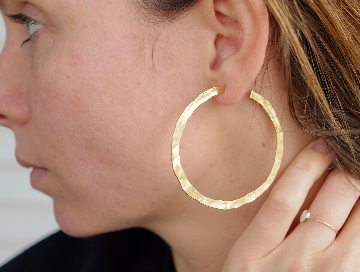 Luna Hoops