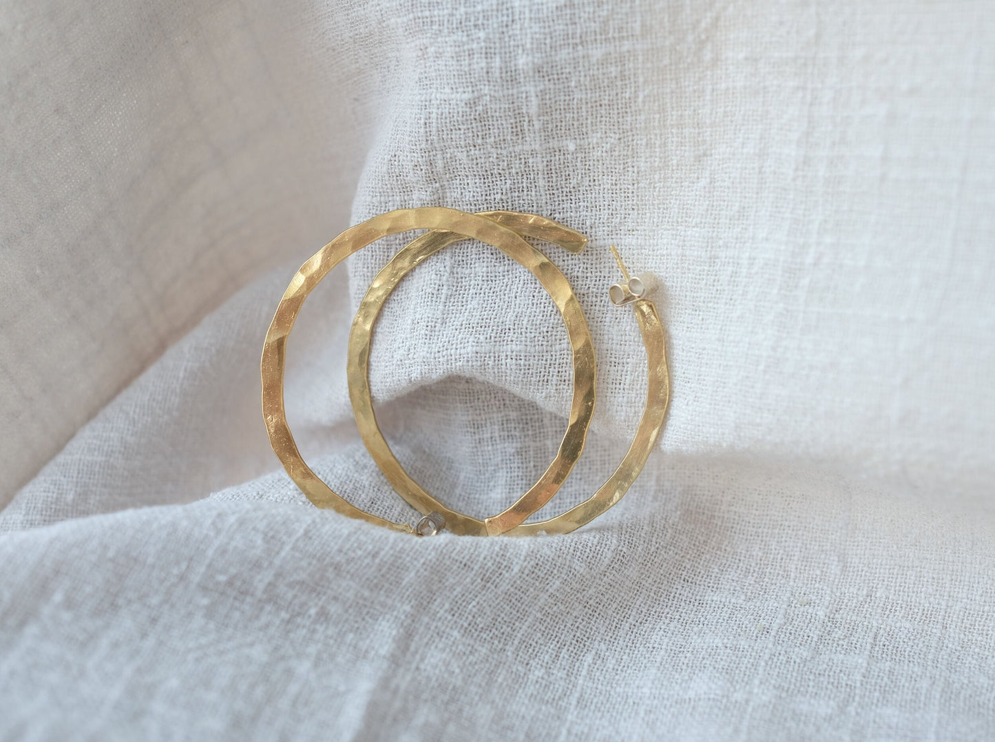 Luna Hoops